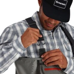 Simms Freestone Stockingfoot -Aero Fly Tackle 231 simms freestone stockingfoot smoke 04