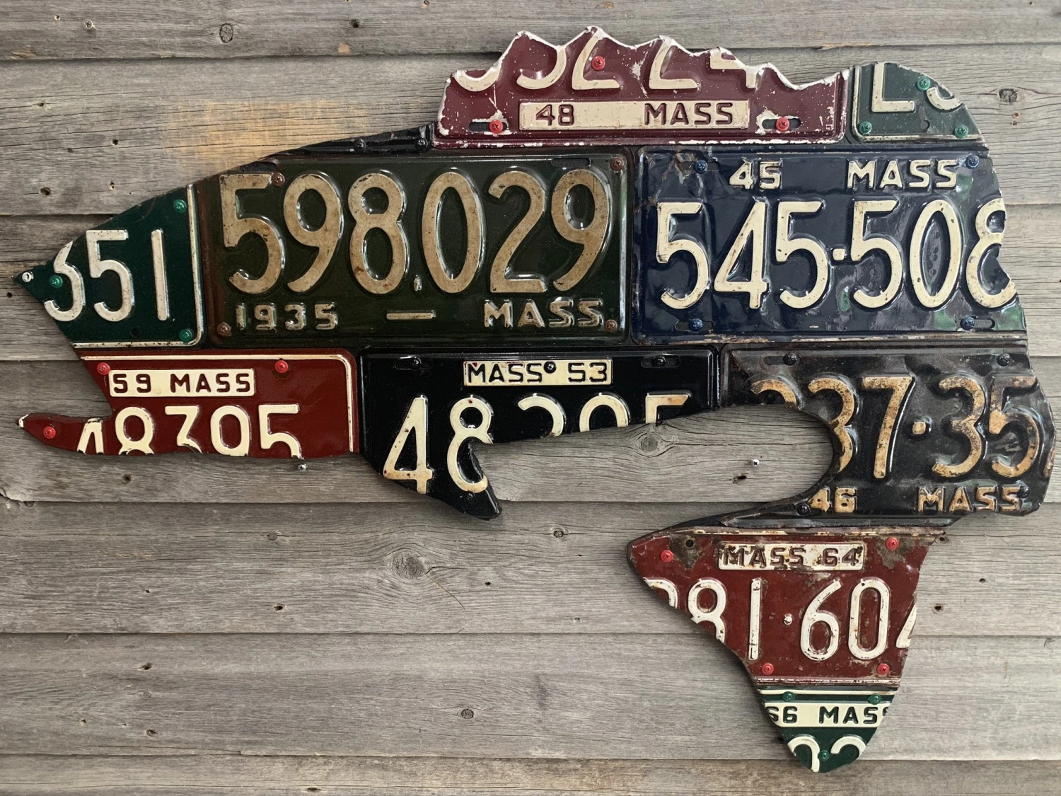 Cody Richardson Art - Massachusetts Largemouth Bass Antique License Plate Art 3 Cody Richardson Art - Massachusetts Largemouth Bass Antique License Plate Art