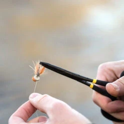 Loon Outdoors LOON ROGUE FORCEPS W/ COMFY GRIP -Aero Fly Tackle Rogue Forceps alt 3 1000x ed24b99e 2269 4a5d a551 0ee746bab9b5