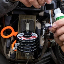 UMPQUA ZS2 TIPPET HOLDER OLIVE -Aero Fly Tackle UFM00724 tippet 27534.1574295108